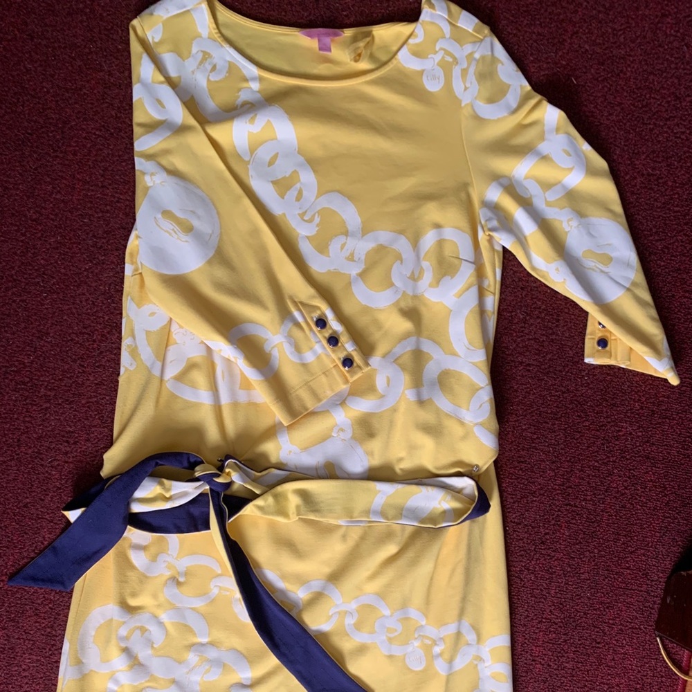 Lily Pulitzer Yellow and with detachable belt